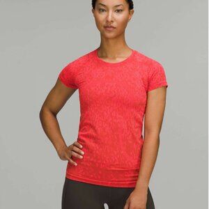 Lululemon•RARE Swiftly Tech Short Sleeve Shirt 2.0•Camo Red Rock / Flare•NWOT•10
